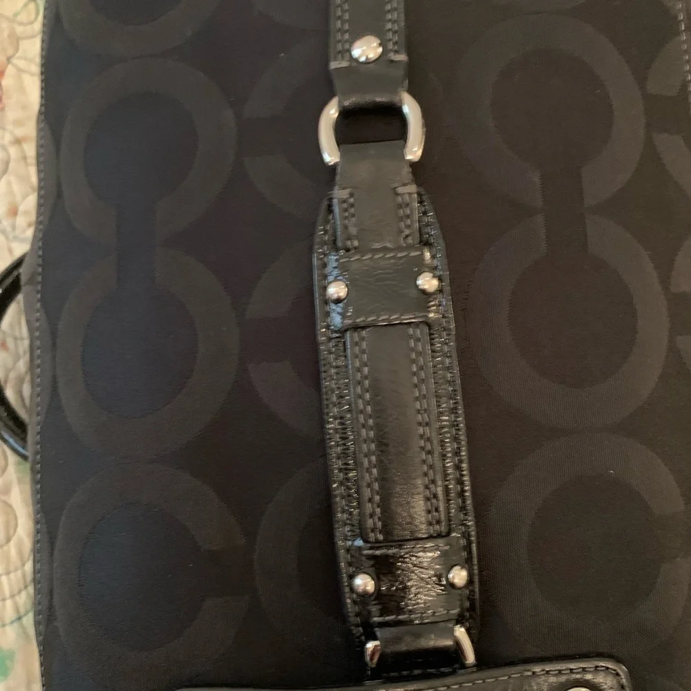 ๐ฉทCOACH๐ฉทVINTAGE EXTRA LARGE MADISON SATCHEL. EXCELLENT CONDITION!! - Picture 5 of 9